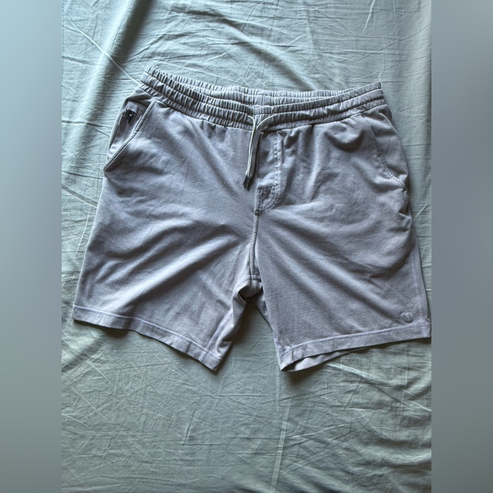 Vuori men’s ponto shorts size Large